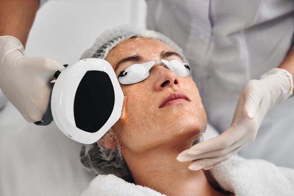 Intense Pulsed Light Therapy: A Guide To Skin Rejuvenation